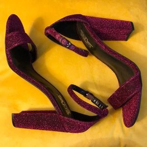 Hot pink sparkly heels!